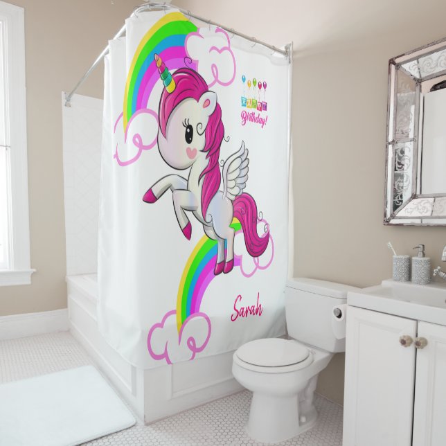 Rideau de douche Joyeux Anniversaire Unicorn (En situation)