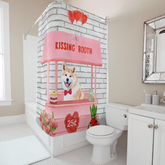 Rideaux De Douche Akita Chien Valentine's Day Kissing Booth (En situation)
