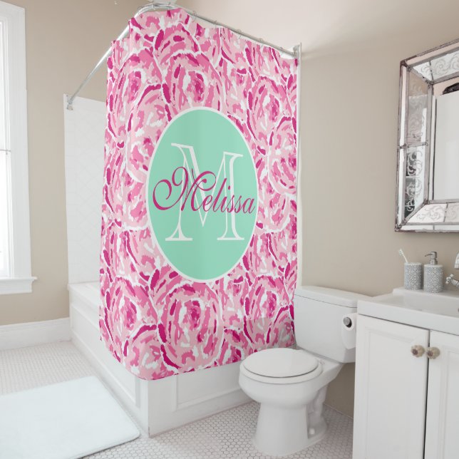 Rideaux De Douche Aquarelle rose de Preppy Roses Tropical (En situation)
