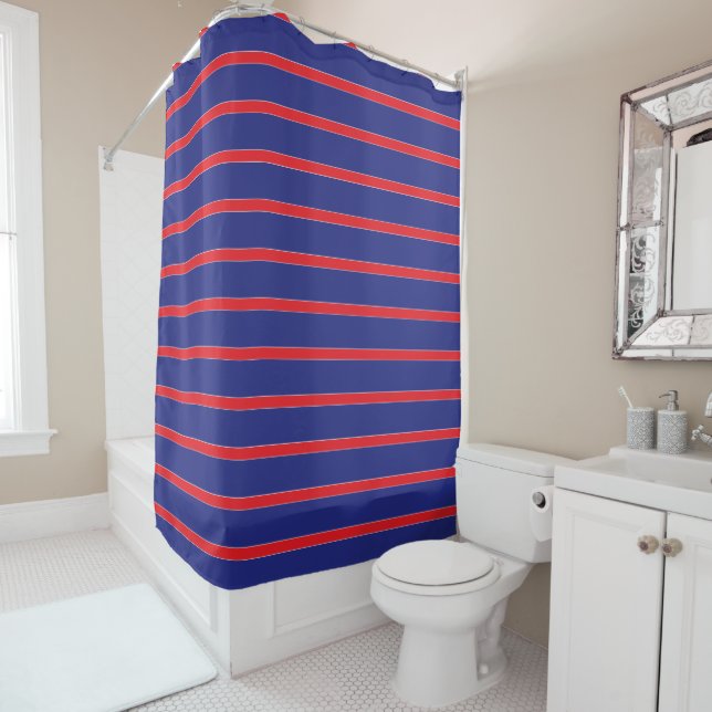 Rideaux De Douche Bande rouge et blanche sur bleu marine (En situation)