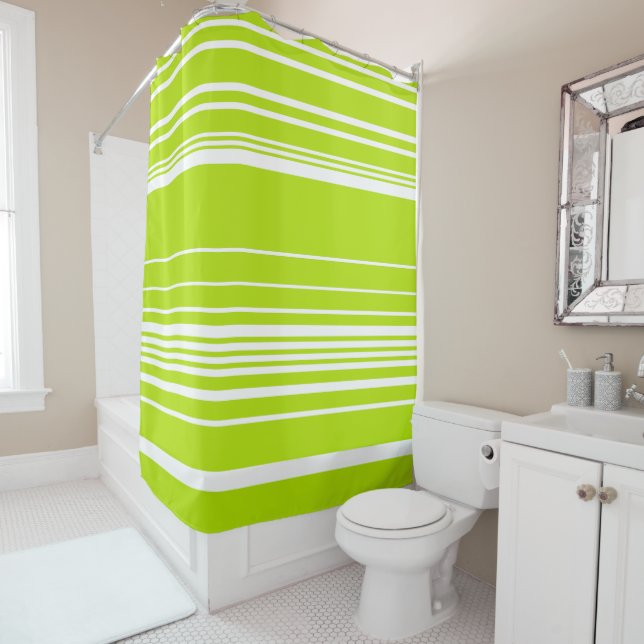 Rideaux De Douche Bandes complexes en vert citron et blanc (En situation)