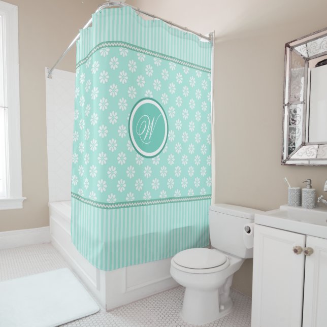 Rideaux De Douche Bandes vertes et marguerites blanches avec Monogra (En situation)
