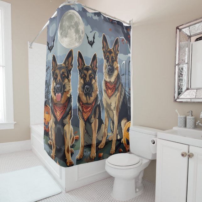 Rideaux De Douche Berger allemand Halloween Éffrayant (En situation)