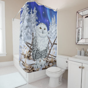 Rideaux De Douche Chouette neigeuse dans ciel bleu foncé de neige