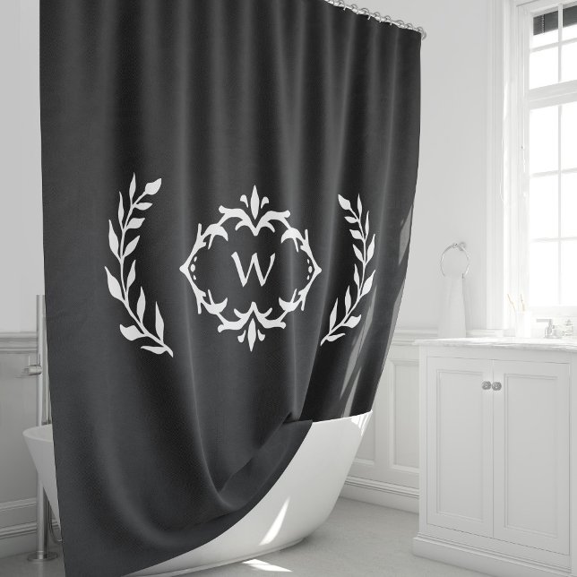 Rideaux De Douche Couronne initiale sur mesure en noir et blanc (Stylish Black & White Custom Monogrammed Initial Laurel Wreath Shower Curtain)