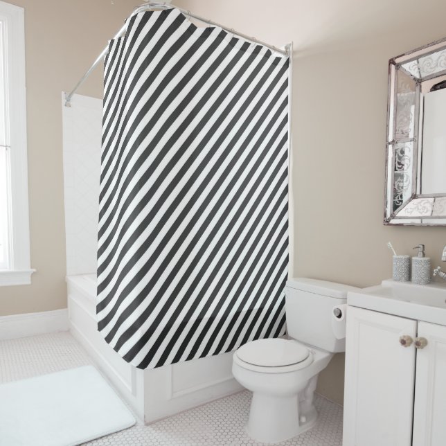 Rideaux De Douche Diagonal black and white stripes  pattern (En situation)
