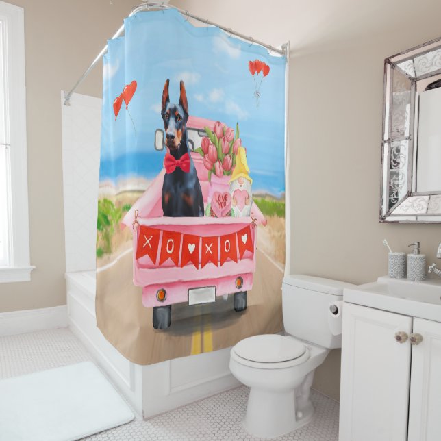 Rideaux De Douche Doberman Chien Saint-Valentin Coeurs de camion (En situation)