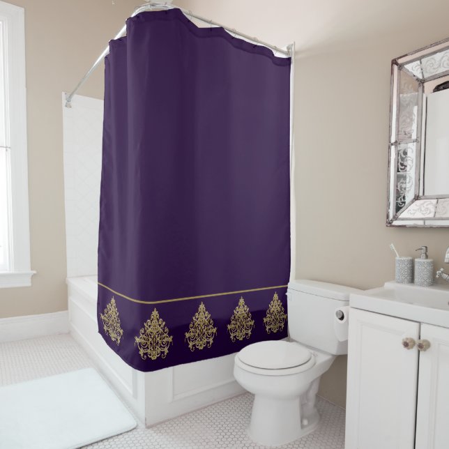 Rideaux De Douche Elégant Royal Purple avec Gold Damask (En situation)