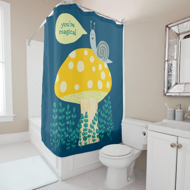 Rideaux De Douche Escargot de Whimsical sur Champignons Magiques PER (En situation)
