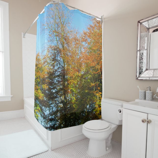 Rideaux De Douche Feuilles d'automne et Ciel bleu - Personnalisé (En situation)