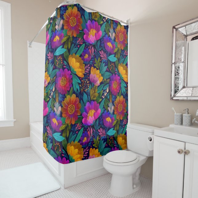 Rideaux De Douche Fleur tropicale fleurit un motif floral brillant (En situation)