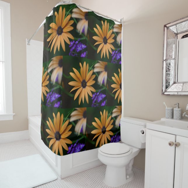 Rideaux De Douche Floral jaune et violet (En situation)