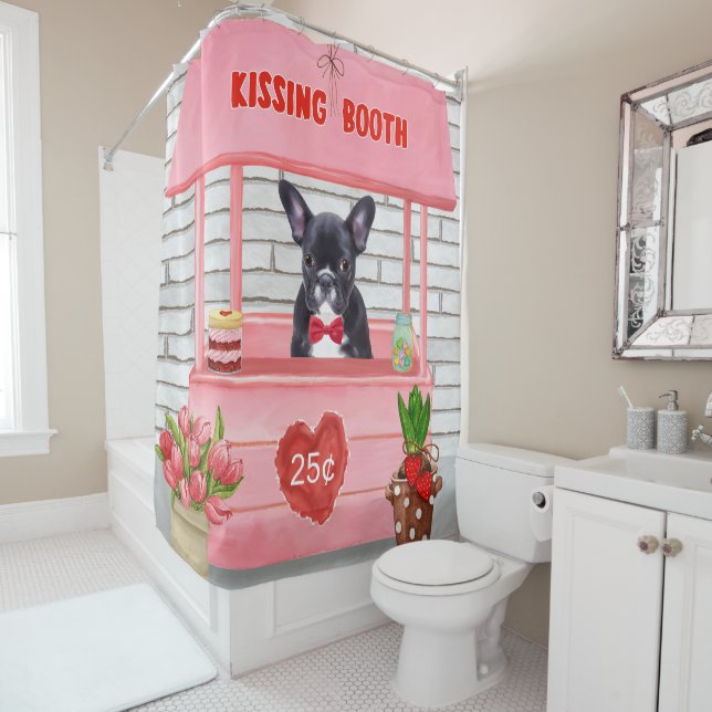 Rideaux De Douche French Bulldog Valentine's Day Kissing Booth (En situation)