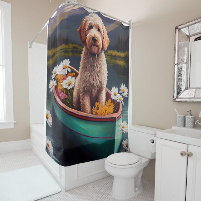 Rideaux De Douche Goldendoodle on a Paddle : Une aventure Pittoresqu (En situation)