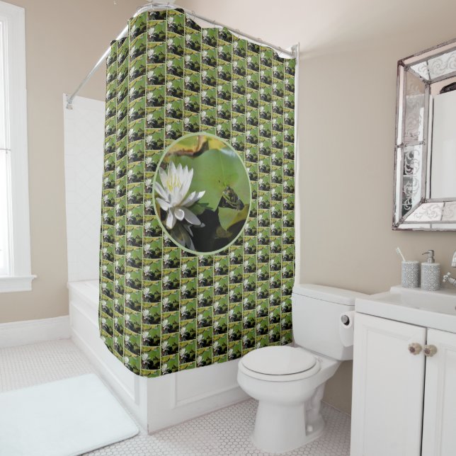 Rideaux De Douche Grenouille Admirant L'Eau Lily Nature (En situation)