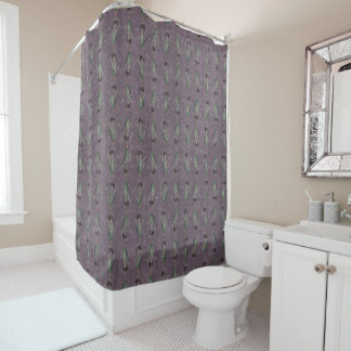 Rideaux De Douche Iris noir sur une tapisserie antique