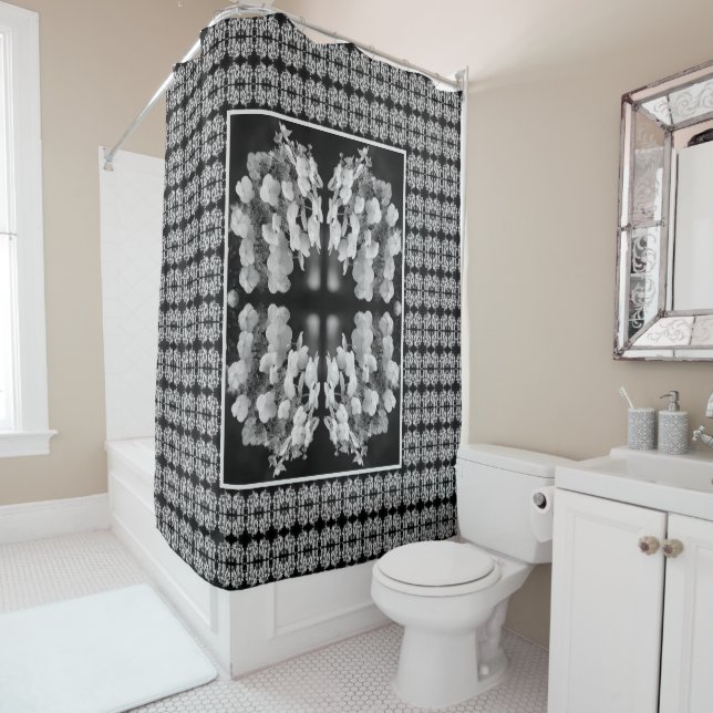 Rideaux De Douche Lacecap Hydrangea Noir Et Blanc Abstrait (En situation)