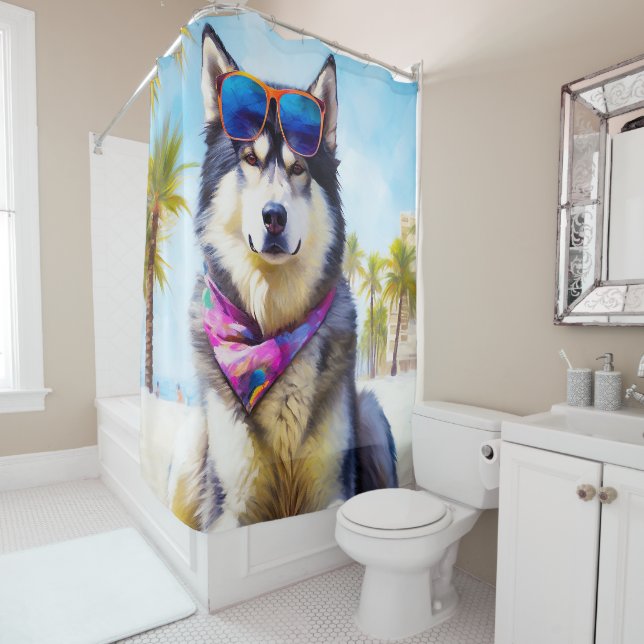 Rideaux De Douche Malamute d'Alaska sur la plage, cadeau d'été (En situation)