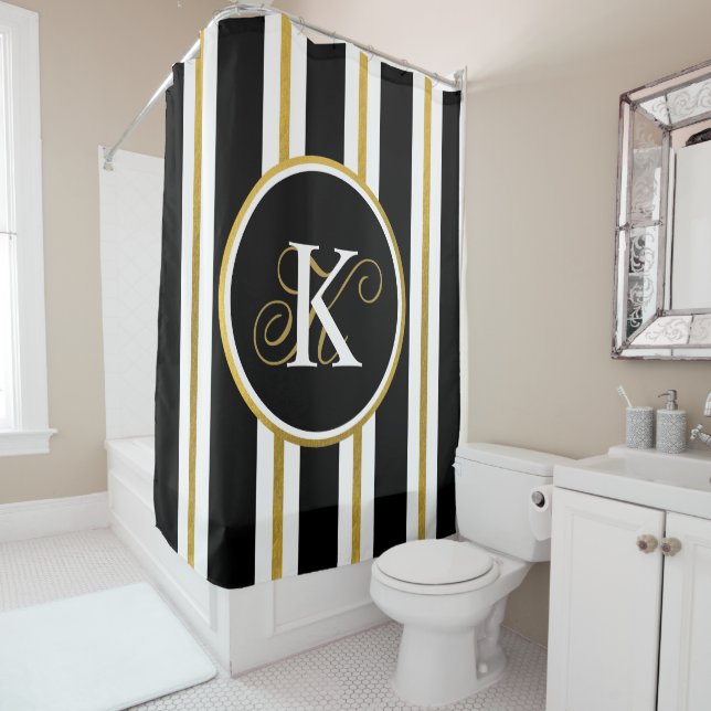 Rideaux De Douche Monogramme Elégant Noir & Or Personnalisé (En situation)