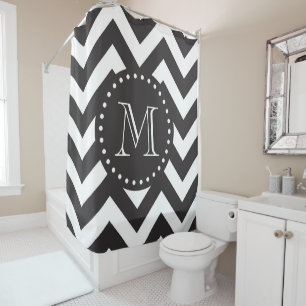 Rideaux De Douche Monogramme noir et blanc de Chevron de zigzag