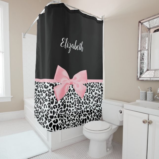 Rideaux De Douche Motif Empreinte de léopard noir blanc rose pâle (En situation)