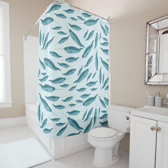 Rideaux De Douche Narwhal dans le Motif de l'océan bleu (En situation)