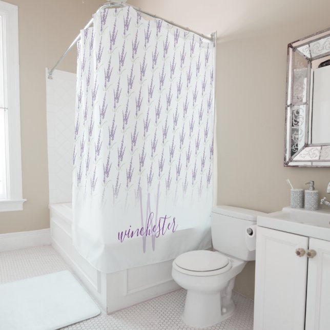 Rideaux De Douche Nom Monogram Farmhouse Lavender Flower Motif (En situation)
