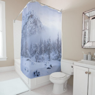 Rideaux De Douche Pays merveilleux d'hiver, brouillard, forêt d'épin