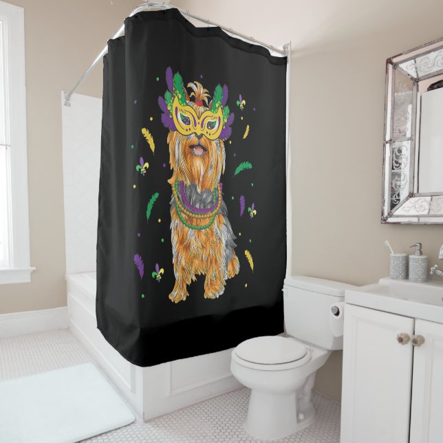 Rideaux De Douche Perles et Masque Yorkshire Terrier Mardi Gras Chie (En situation)