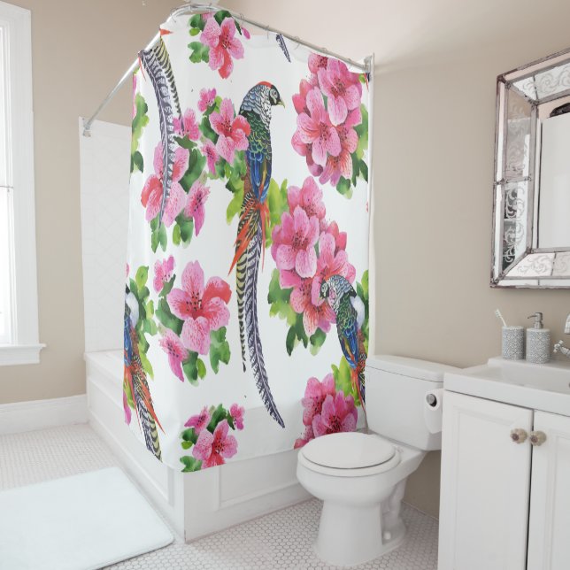 Rideaux De Douche Tandis Que Fleurs Roses Paysannes Et Tropicales (En situation)