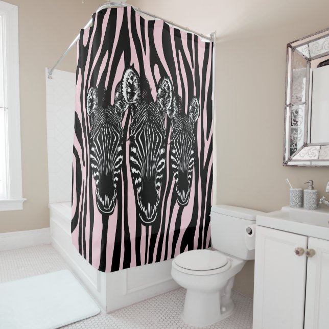 Rideaux De Douche Tendance Zebra Herd sur Zebra Imprimer rose (En situation)