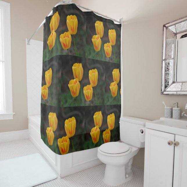 Rideaux De Douche Tulipes jaunes et rouges (En situation)