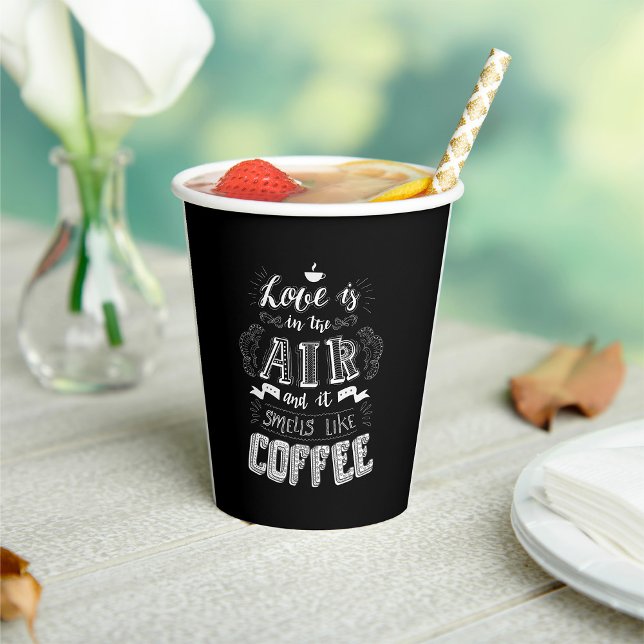 Riecht nach Kaffee  Pappbecher (Von Creator hochgeladen)