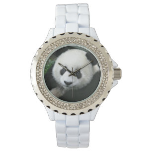 Riesenpanda in einer ruhigen grünen Wiese Armbanduhr
