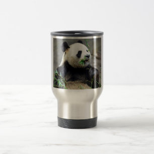 Riesenpanda isst Bambus Reisebecher