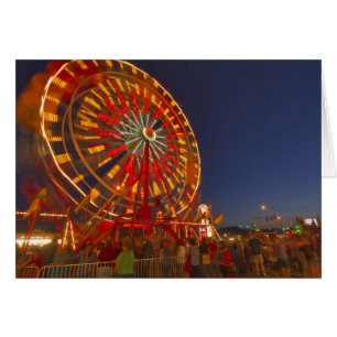 Riesenrad in der Dämmerung im Nordwesten Montanas