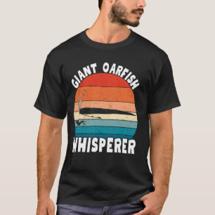 Riesenruderfisch-Flüsterer Langgestreckter Fisch T-Shirt