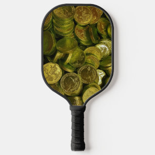 Riesige Schokoladenschicht gefüllt mit Goldmünzen Pickleball Schläger