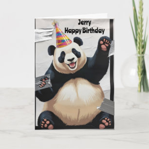 Riesiger Panda sitzt aufrecht und trägt eine Gebur Karte