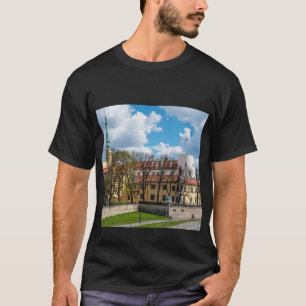 Riga Burg bei Sonnenaufgang in Riga, Lettland T-Shirt