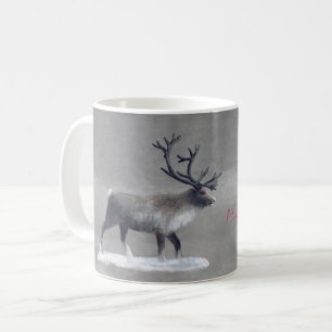Rinder dans la tasse de café de jour d'hiver