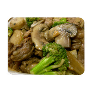 Rindfleisch, Brokkoli und Pilzstickerei Magnet