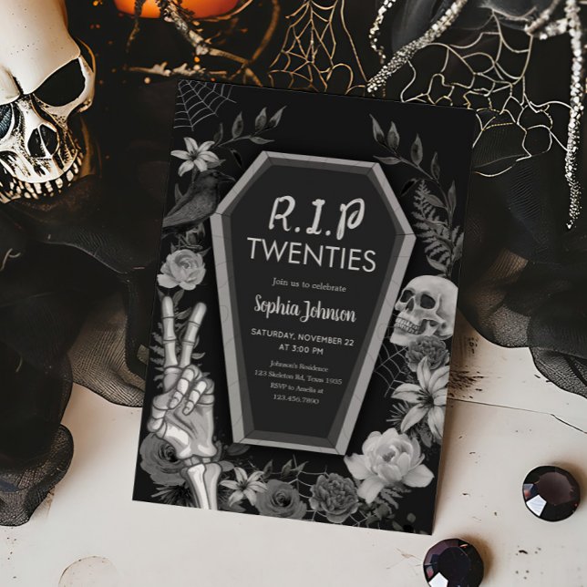RIP Zwanziger Skull Gothic Halloween Geburtstag Einladung (RIP Twenties Death to my Twenties Halloween Birthday Invitation)