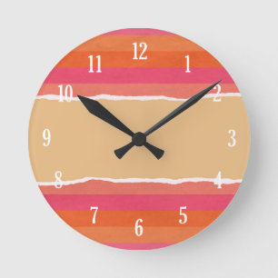 Ripped christmas wrapping paper runde wanduhr