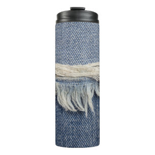 Rippte Jeans Textur, stilvoller Hintergrund. Thermosbecher