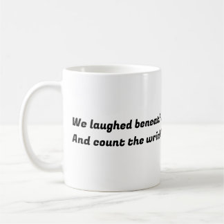 Rire alors que nous grandissons vieille Mug