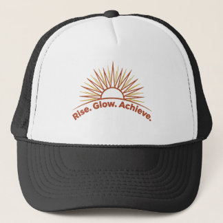 Rise. Glow. Achieve. – Motivational Minimal Design Truckerkappe