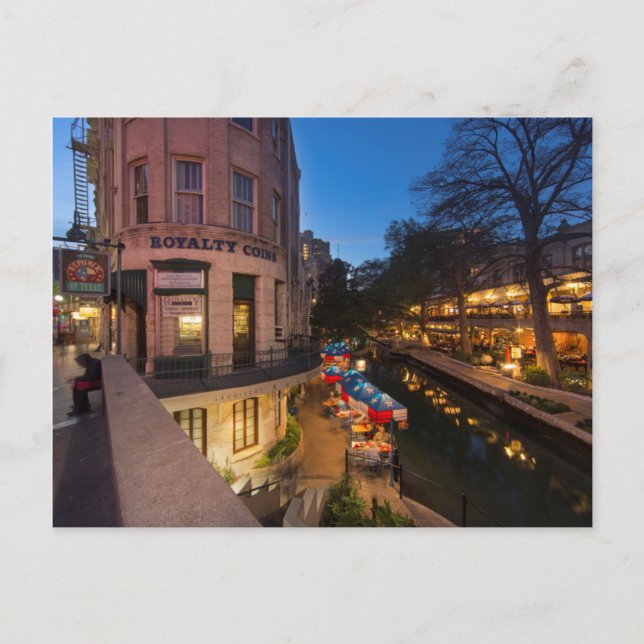 Riverwalk in der Abenddämmerung im Zentrum von San Postkarte (Vorderseite)