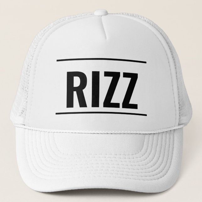 RIZZ Leather Patch Hat — Minimal Logo Cap Truckerkappe (Vorderseite)
