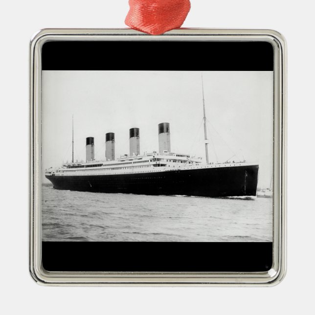 RMS Titanic Fahrgastfährschiff Ornament Aus Metall (Vorne)